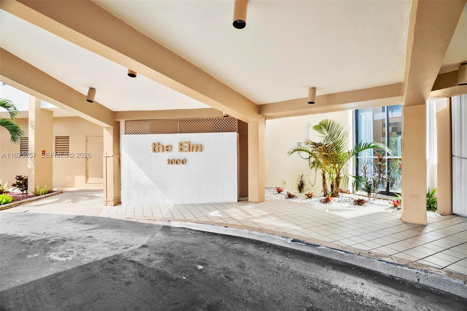 Residential in Pembroke Pines 3