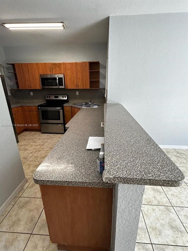 865 - 865 Sw 6 Th Ct, Townhouse with 3 bedrooms, 3 bathrooms and null parking in Florida City FL | Image 15
