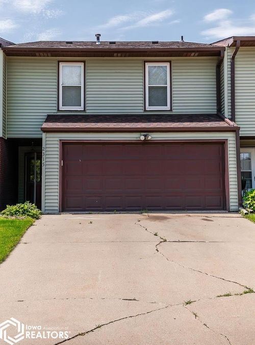 2315 S 5th Ave, Marshalltown, IA, 50158-4518 | Card Image