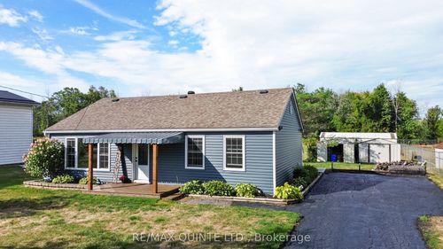 69 Ashley St, Foxboro, ON, K0K2B0 | Card Image