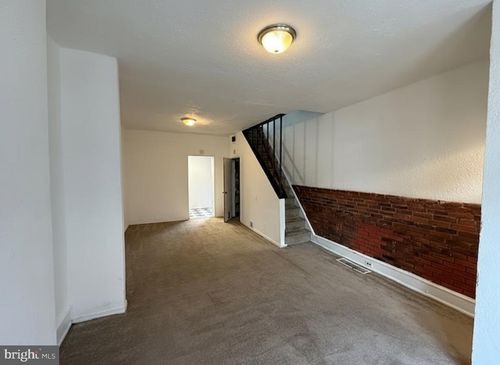 612 Cross St, PHILADELPHIA, PA, 19147-6415 | Card Image