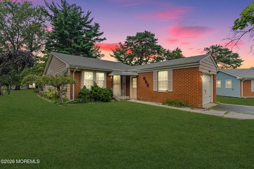 3 Lincoln Ct, Whiting, NJ, 08759-1505 | Card Image