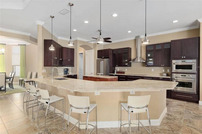 Large breakfast bar great for gatherings and for buffets!! | Image 35
