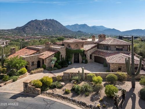 10199 E Cavedale Dr, Scottsdale, AZ, 85262-8329 | Card Image