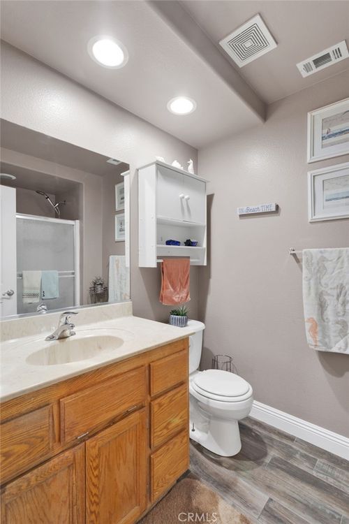 6297 Coleridge Rd, Oak Hills, CA, 92344-8979 | Card Image