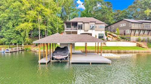 744 Lakeshore Dr, Jackson's Gap, AL, 36861-5401 | Card Image
