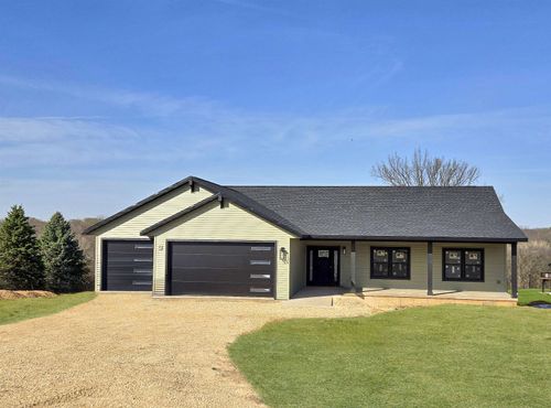 21-51 Marina Ct, LANARK, IL, 61046-9204 | Card Image