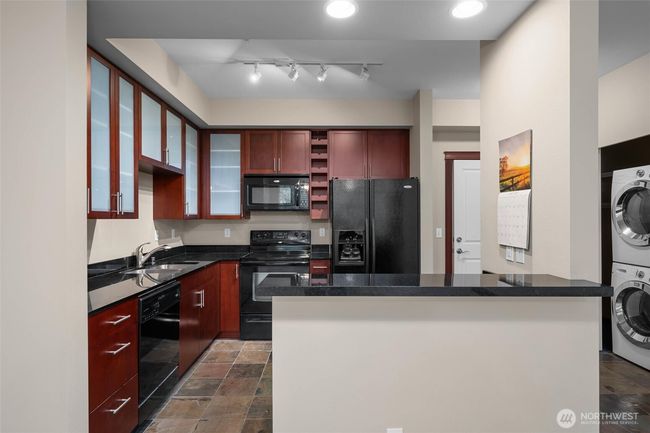 Kitchen | Image 6