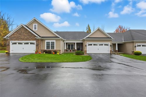 139 Balmoral Dr, Fairport, NY, 14450-1067 | Card Image