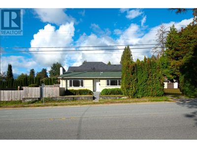 356 23rd St W, House other with 3 bedrooms, 2 bathrooms and 3 parking in North Vancouver BC | Image 2