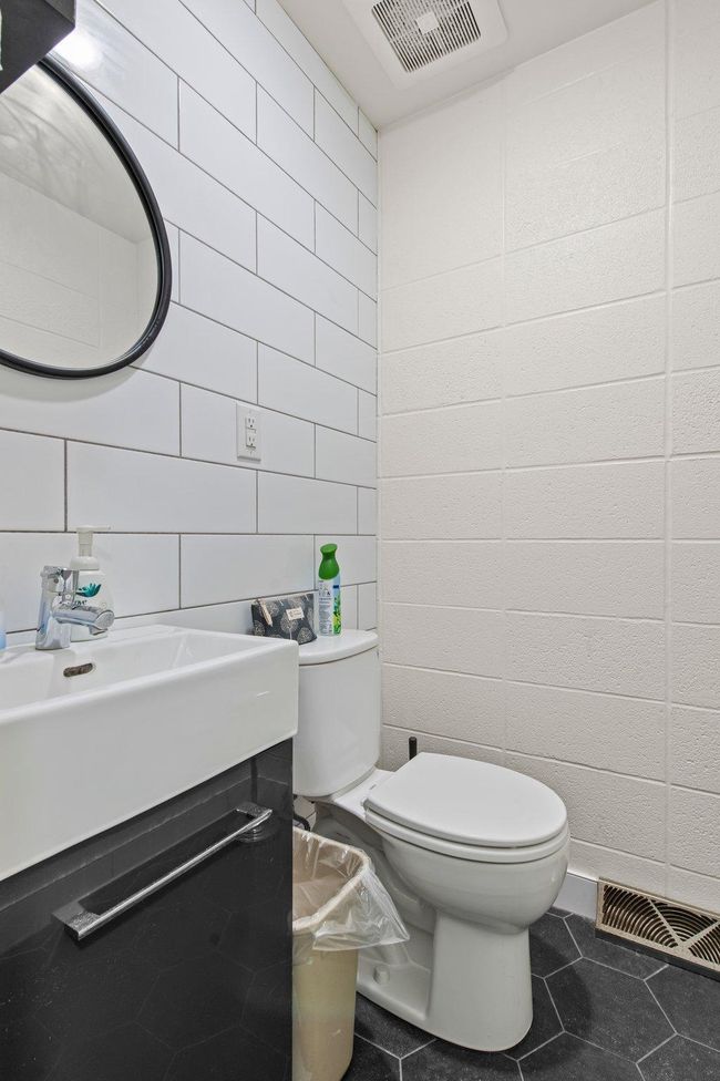 39-web-or-mls-711 Smith Ave S-118.jpg | Image 34