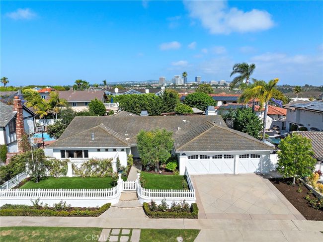 1230 Santiago Dr, House other with 5 bedrooms, 3 bathrooms and 3 parking in Newport Beach CA | Image 63