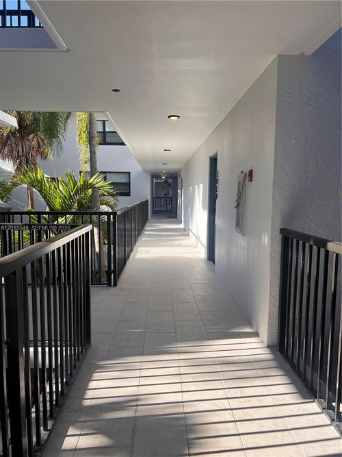 3030-55 Ocean Lane Dr, Key Biscayne, FL, 33149-1443 | Card Image