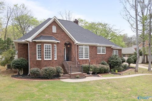 4820 Cove Creek Dr Se, Brownsboro, AL, 35741-9300 | Card Image