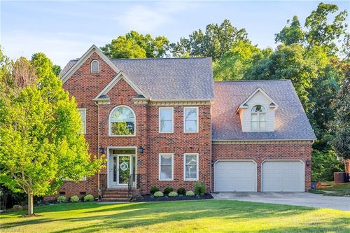 5307 Coveview Ct, Greensboro, NC, 27407-5828 | Card Image