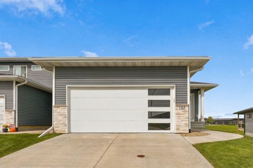 1203 Loren Drive, Cedar Falls, IA, 50613 | Card Image