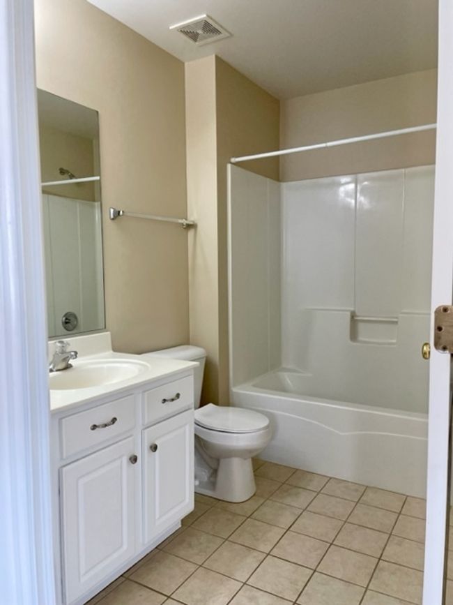 0 - 24107 W Walnut Cir, Home with 2 bedrooms, 3 bathrooms and null parking in Plainfield IL | Image 20