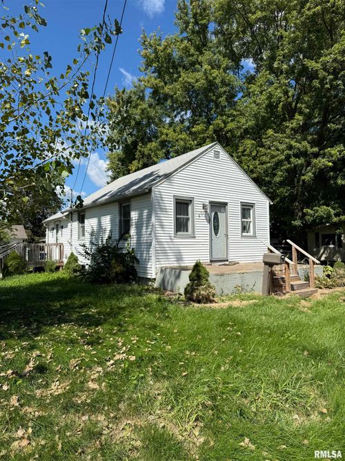 501 N East St, Cambridge, IL, 61238-1013 | Card Image