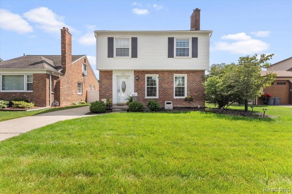 Chestnut St, Southgate, MI 48195