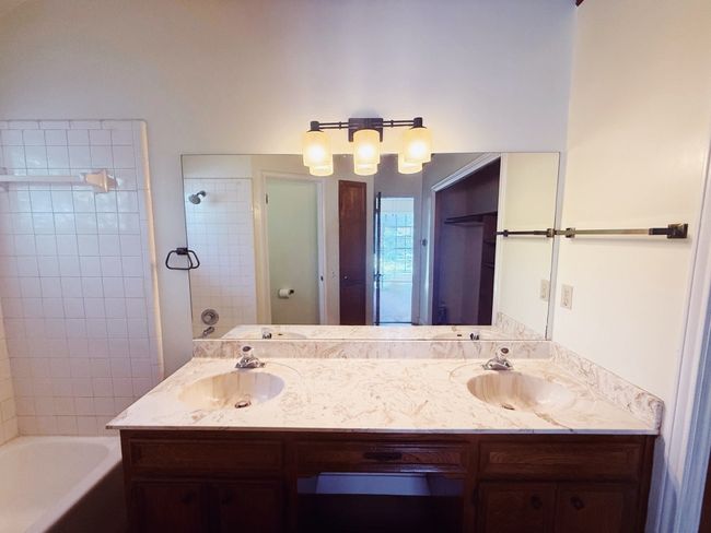 1711 Ryon Ln, House other with 3 bedrooms, 3 bathrooms and null parking in Round Rock TX | Image 15
