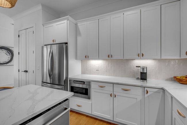 1007 Grandview Dr, Condo with 4 bedrooms, 3 bathrooms and 3 parking in Nashville TN | Image 13