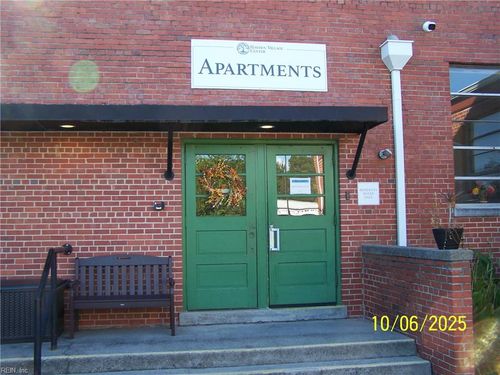 apt-111-680 Oak St, Franklin, VA, 23851-2074 | Card Image