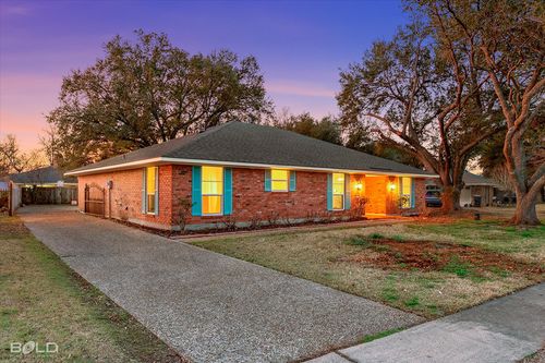 511 Turtle Creek Dr, Shreveport, LA, 71115-2509 | Card Image