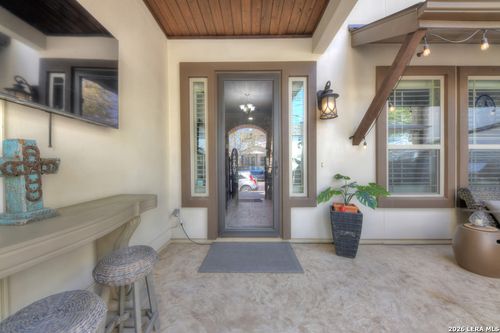 949 Academy Ave, New Braunfels, TX, 78130-5454 | Card Image