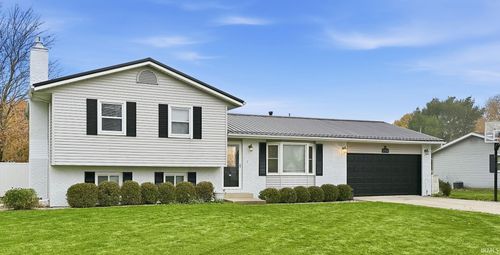 27424 Lamplighter Ln, Elkhart, IN, 46514-8873 | Card Image