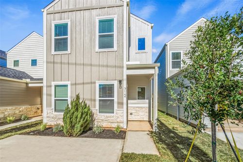 712 W Dallas St, Conroe, TX, 77301-2315 | Card Image