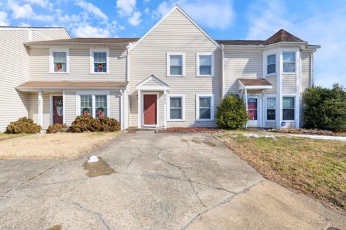 802 Diploma Ct, Virginia Beach, VA, 23462-1067 | Card Image