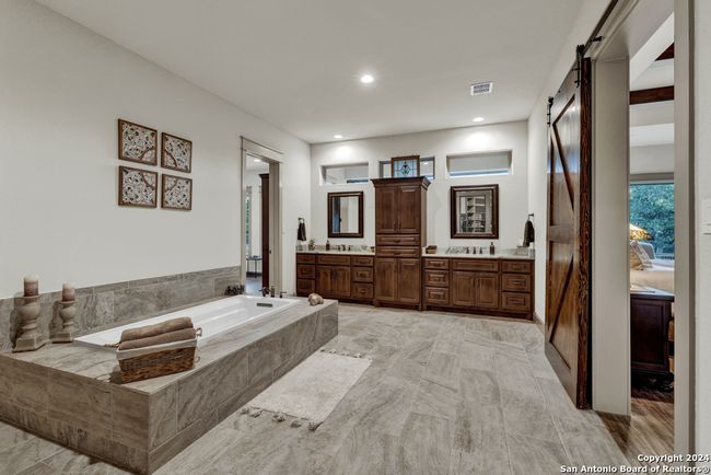 121 Wine Cup, House other with 4 bedrooms, 3 bathrooms and null parking in Spring Branch TX | Image 32