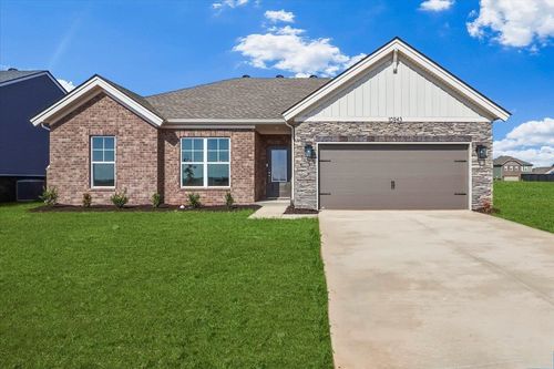 10943 Chickasaw Ct, Bowling Green, KY, 42101-6382 | Card Image