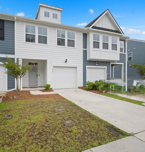 492 Trotters Ln, Moncks Corner, SC, 29461-6732 | Card Image