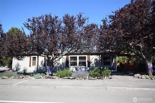 612 N 7th Ave, Sequim, WA, 98382-3206 | Card Image