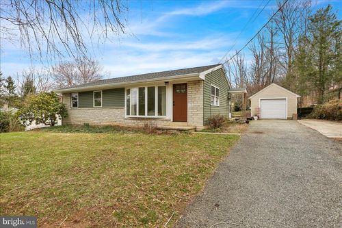 2830 S Hill Camp Rd, Pottstown, PA, 19465-8822 | Card Image