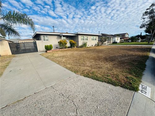 13162 Newell St, Garden Grove, CA, 92843-1302 | Card Image