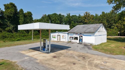 8300 Woodson Lateral Rd, Hensley, AR, 72065-9711 | Card Image