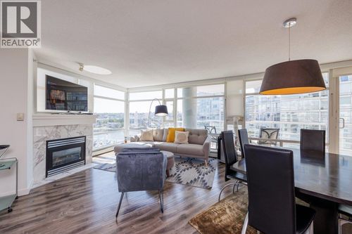 1601-1199 Marinaside Cres, Vancouver, BC, V6Z2Y2 | Card Image