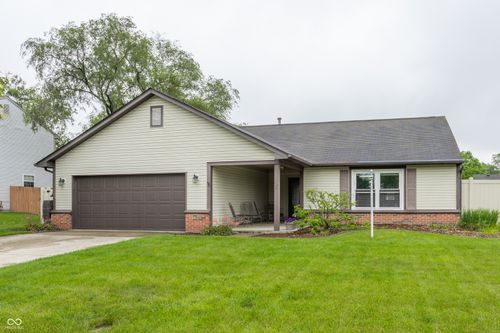 206 E Delaware St, Fortville, IN, 46040-1086 | Card Image