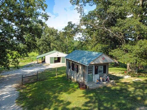 485 Thompson Rd, Dickson, TN, 37055-5285 | Card Image