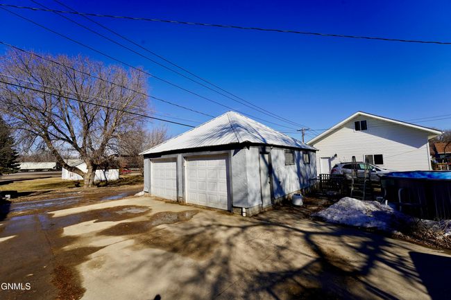 620 2 Nd St Sw, House other with 3 bedrooms, 2 bathrooms and null parking in Jamestown ND | Image 23