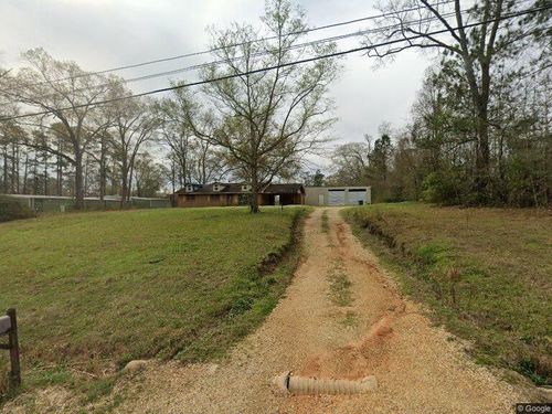 816 Avenue C, Kentwood, LA, 70444-2236 | Card Image