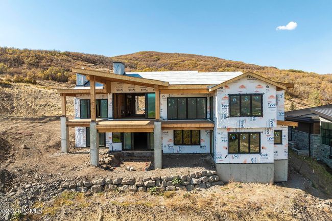 1577 W Skyridge Dr, Home with 6 bedrooms, 7 bathrooms and null parking in Mayflower Mnt UT | Image 17
