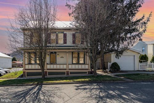 9 Broadway Ave, DUNCANNON, PA, 17020-1302 | Card Image