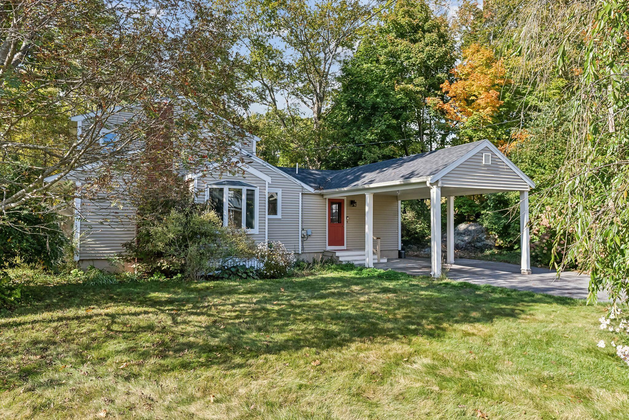 Spurwink Ave, Cape Elizabeth, ME 04107