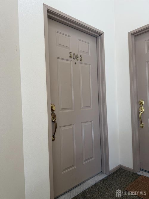 5083-5083 Beech Ct, MONMOUTH JUNCTION, NJ, 08852-2129 | Card Image