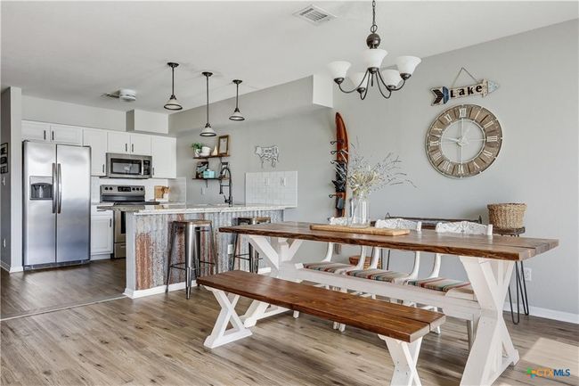 171 Comanche Pt, Townhouse with 3 bedrooms, 3 bathrooms and 2 parking in Point Venture TX | Image 14