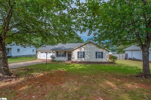27 Ridge Rd, Greenville, SC, 29617-1818 | Card Image