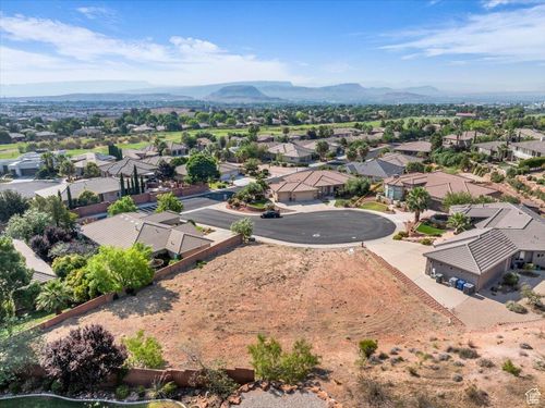 6-1086 W Montezuma Cir, Washington, UT, 84780-8529 | Card Image